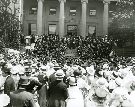 1915 Commencement at Page Hall.